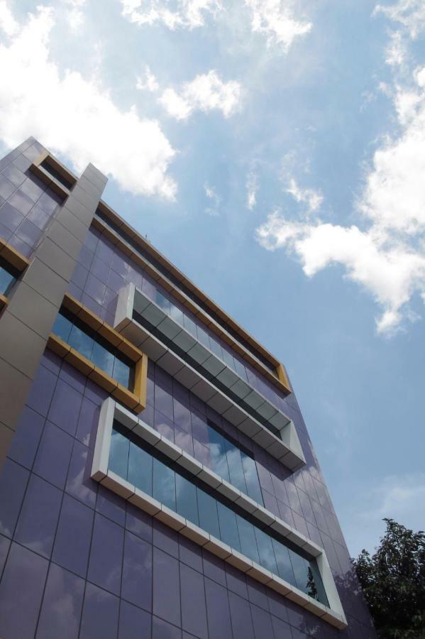 Hotel Alma Yakarta Exterior foto